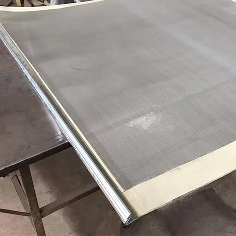 Vibrating screen with canvas border (6)